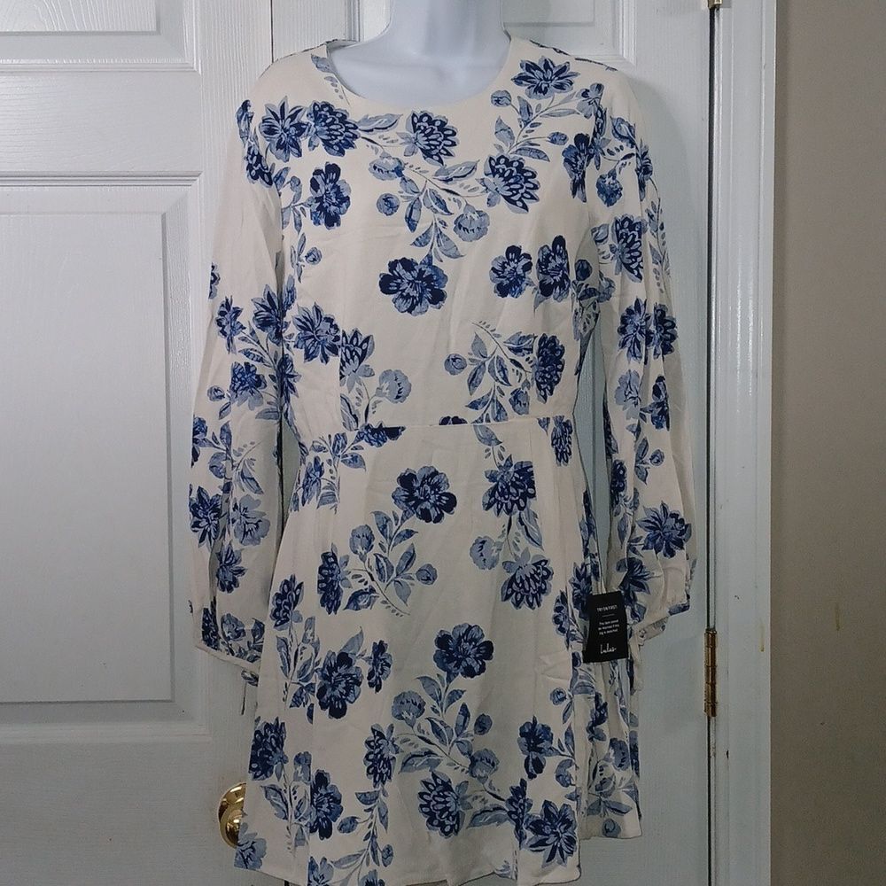 Lulus Darling Simplicity White and Blue Floral Linen Cutout Mini Dress Sz L NWT